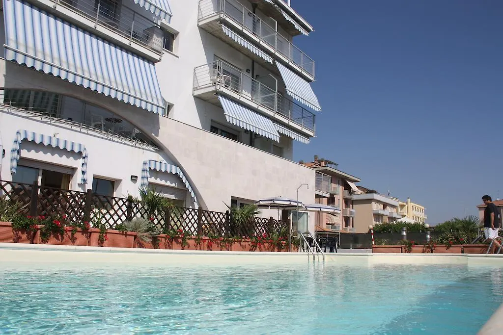 Residence Moderno Lido Di Savio