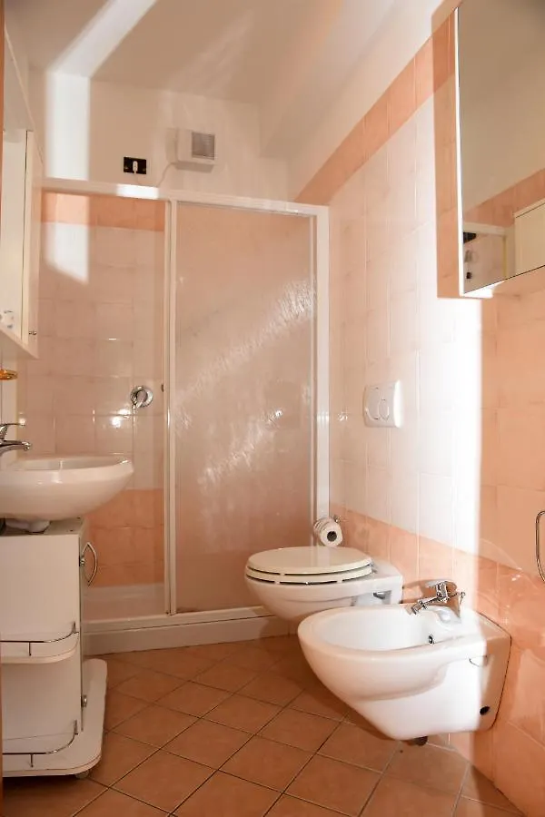 Residence Moderno Lido Di Savio 2*,  Italien