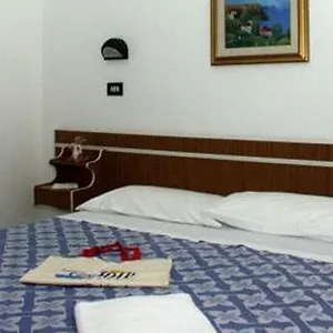Rex Hotel