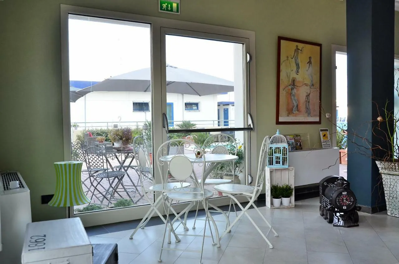 ** Aparthotel Residence Moderno Lido Di Savio Italy